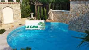 LA-CAVA_pool_mit_verstecktem_zugang